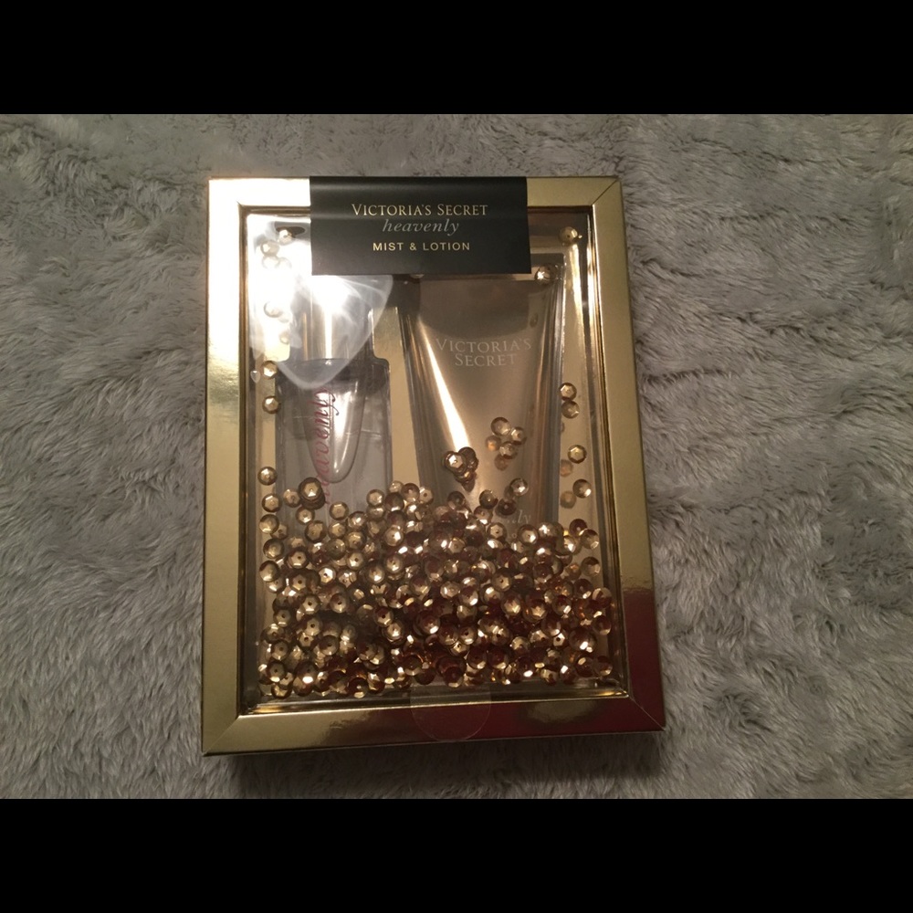 Victoria secret heavenly mist and lotion